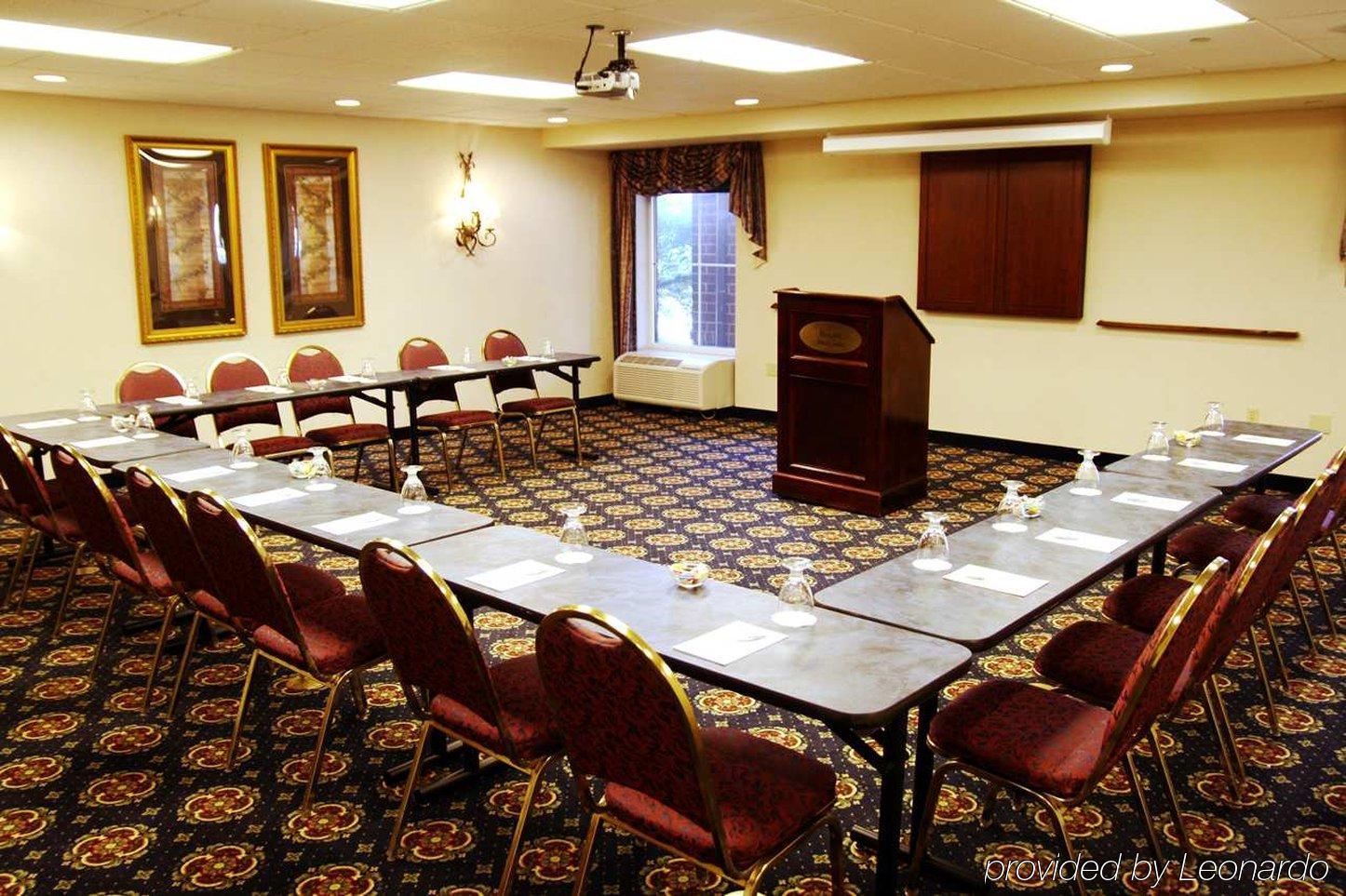 Hampton Inn & Suites Charlottesville At The University Facilities photo